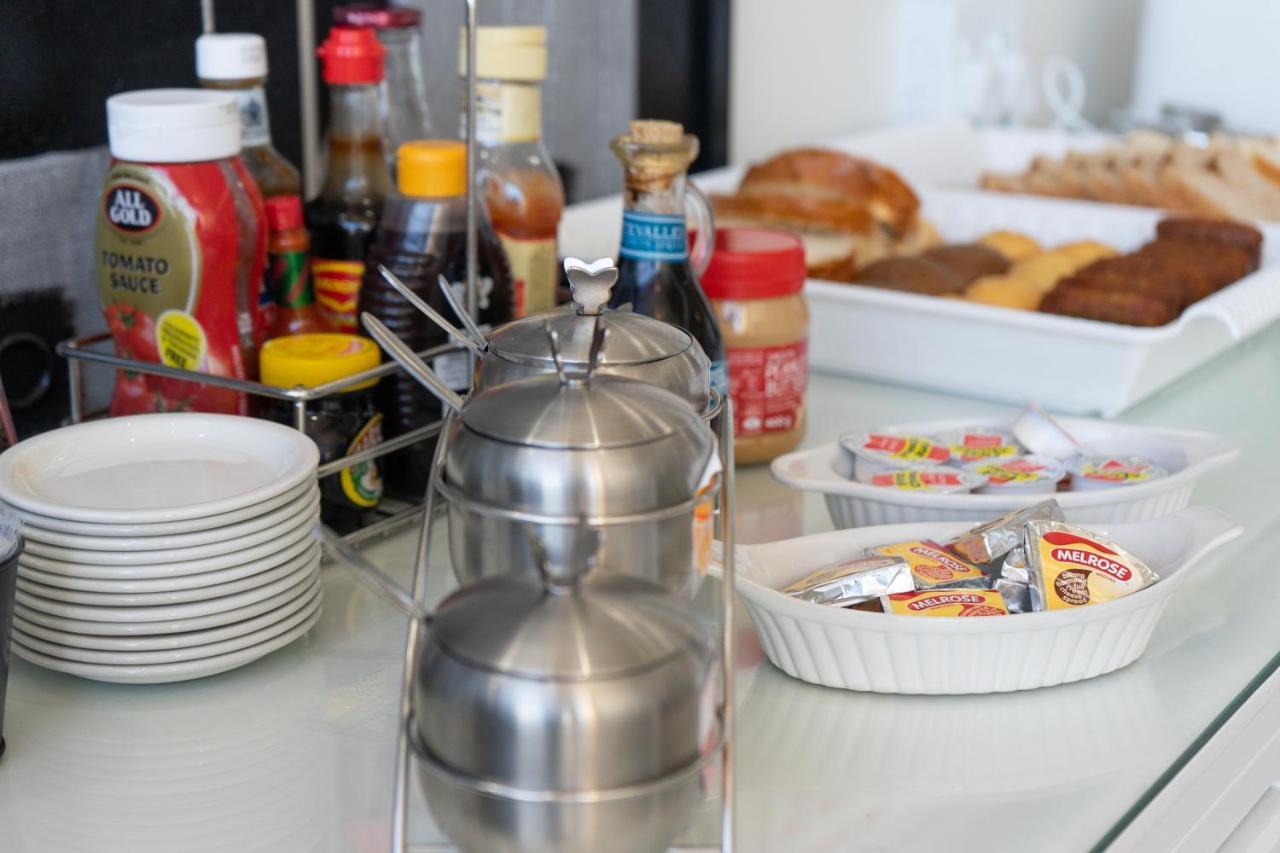 Bar-T-Nique Guest House Моссел-Бей Экстерьер фото