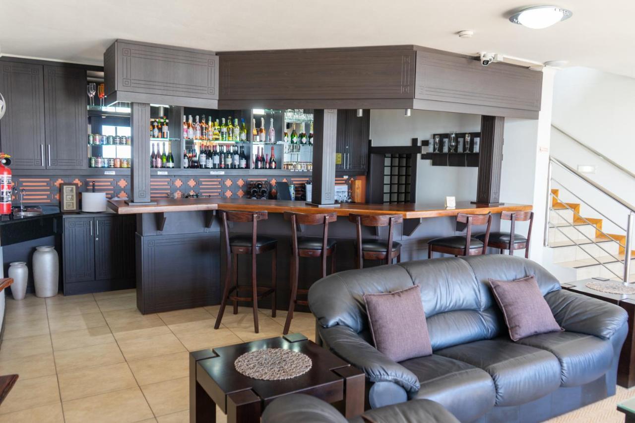 Bar-T-Nique Guest House Моссел-Бей Экстерьер фото